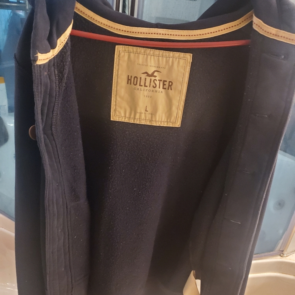 Button up hollister jacket - Picture 2 of 8